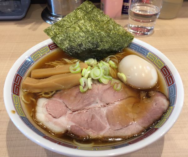 「中華そば＋味玉トッピング」@ラーメン 億人隊長の写真