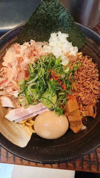 「あぶらそば」@らーめん 瞠 恵比寿店の写真