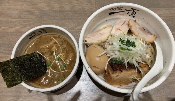 「特製つけ麺 1,130円（麺250g）」@つけ麺 一頂の写真