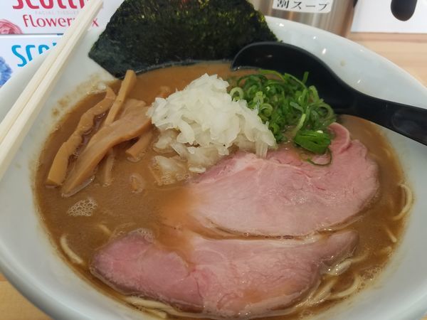 「濃厚らーめん」@麺処しろの写真