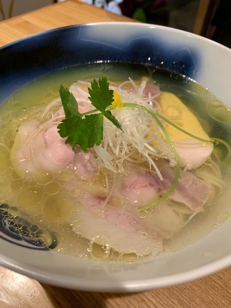 「塩らぁ麺900円」@飯田商店 湯河原本店の写真