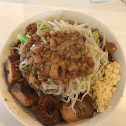 ブタメン特¥990面増し￥100ブタマシ2枚¥250白ネギ¥10