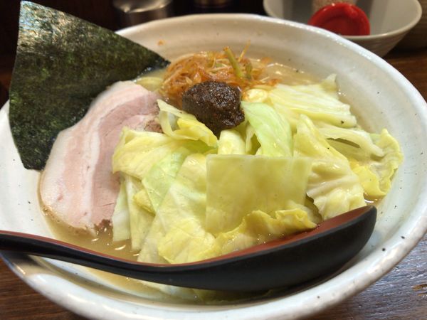「熟成練り醤油らーめん」@『   』（無銘）の写真