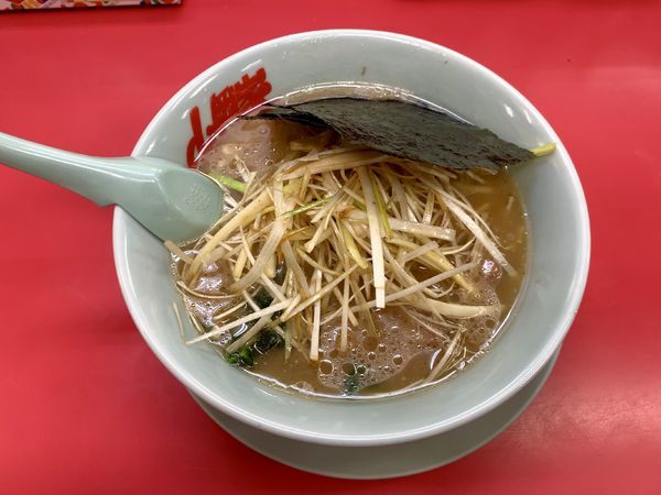 「ネギラーメン」@ラーメン山岡家 東金店の写真