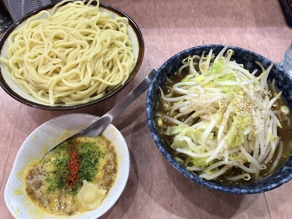 「もり野菜 850円 納豆 (アオサ生卵入り)100円」@所沢大勝軒の写真