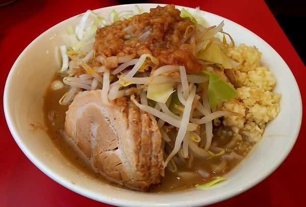 「ラーメン ﾆﾝﾆｸﾏｼﾏｼ」@豚ゆうの写真