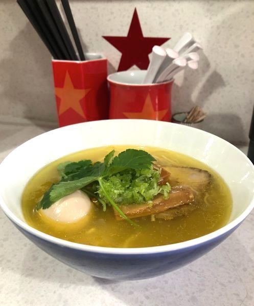 「塩らぁめん￥850 with 味玉¥150」@ラーメン星印の写真