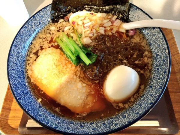 「阿麻和利 特製醤油らーめん」@麺や偶 もとなり 銘苅店の写真