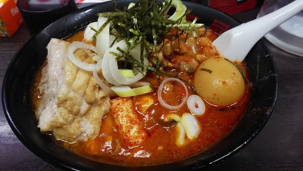 「[限定]海鮮麻婆麺　+　チャーシュー」@元祖旨辛系タンメン 荒木屋の写真