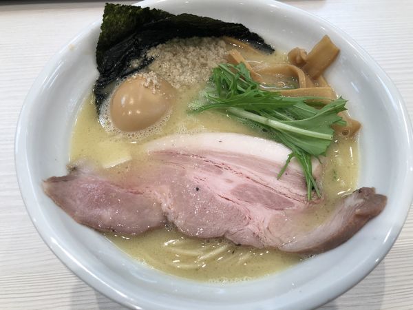 「特製鶏白湯」@麺処 景虎 produced by ほん田の写真