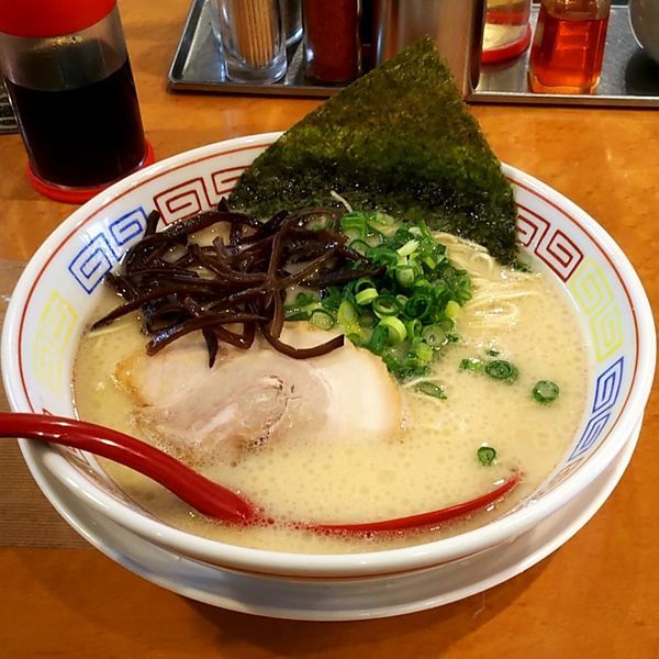 「白豚骨ラーメン(白湯)」@つけ麺中華そば 節 本八幡店の写真