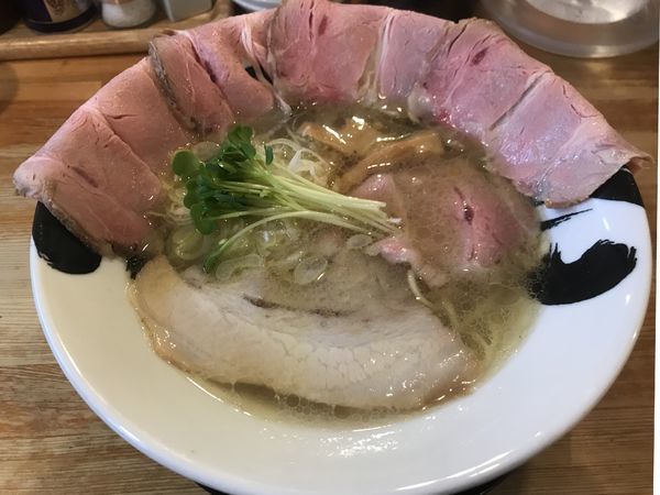 「塩ラーメン チャーシュー」@彩色ラーメン きんせい総本家夢風の写真