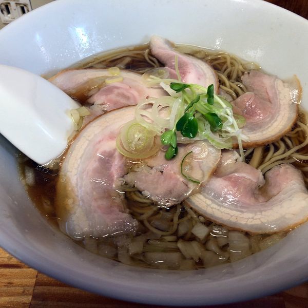 「昔ながらのチャーシューメン(800円)、イワシ丼(400円)」@中華そば よしかわの写真