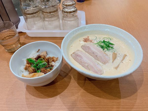 「海老そば、小間切れ丼」@麺の匠 和みの写真