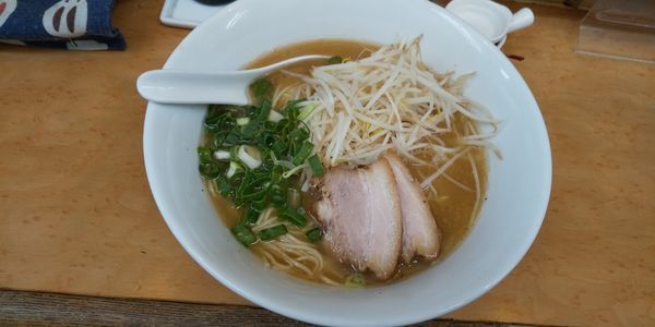 「中華そば」@廣島中華そば 兎 上尾店の写真