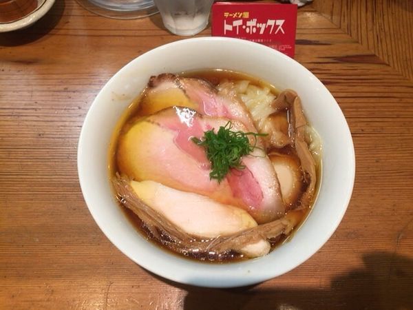 「特製醤油ラーメン」@ラーメン屋 トイ・ボックスの写真