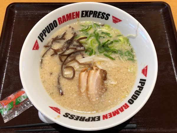 「とんこつラーメン」@一風堂 越谷レイクタウン店の写真