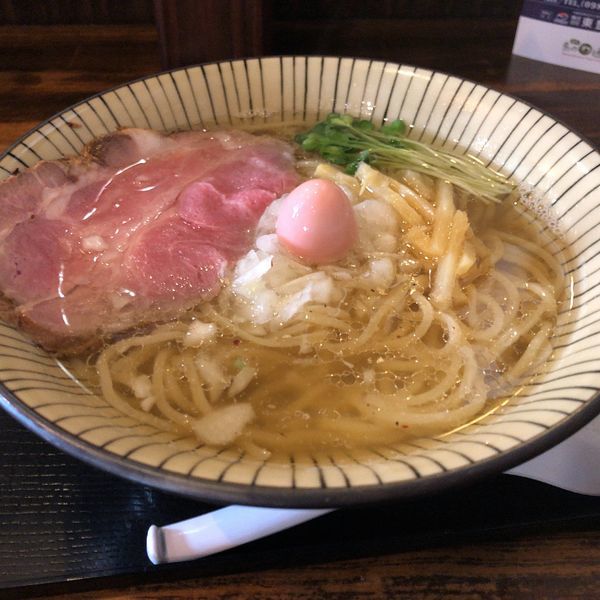「白らーめん(800円)」@仮麺中(ぬちぐすい)の写真