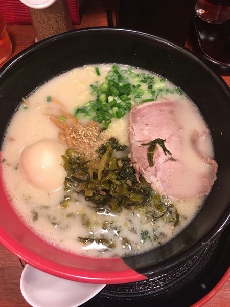 「高菜＋味玉＋替え玉（赤麺）」@西海製麺所 聖蹟桜ヶ丘店の写真