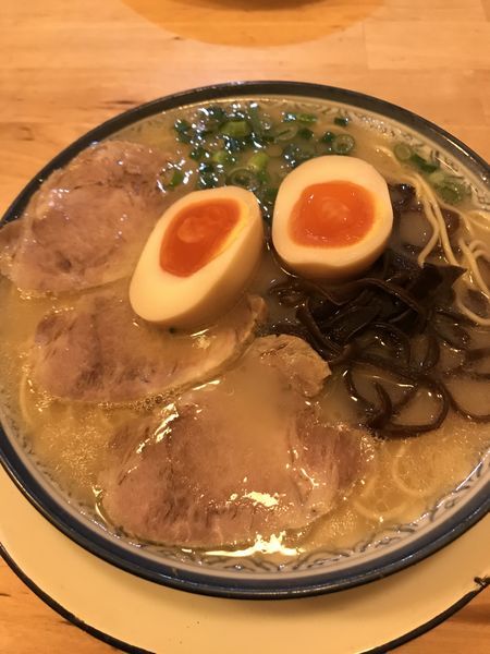 「味玉ラーメン」@博多ラーメン しばらく 町屋店の写真