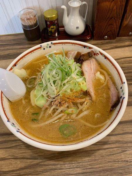 「味噌ラーメン（大盛り）」@狼スープの写真