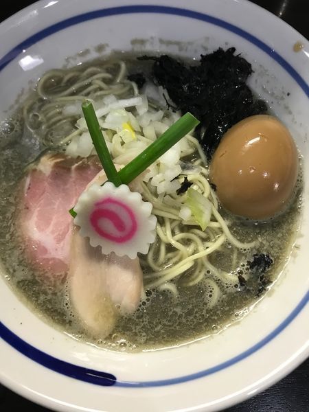 「味玉煮干しそば+和え玉（中太麺）」@中華そば いづるの写真