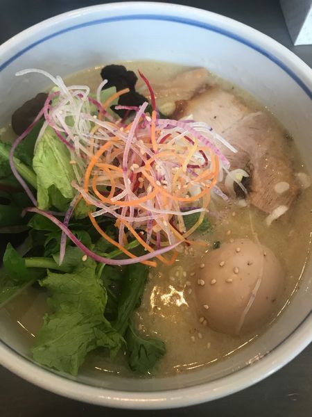 「塩ラーメン（大盛）＋煮玉子」@一閑人 鎌倉本店の写真