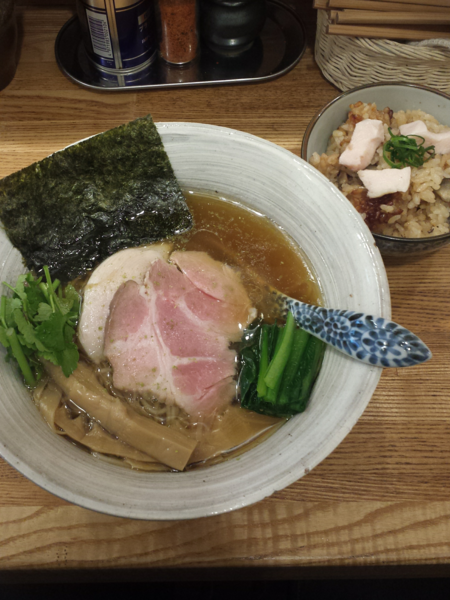 「山椒 白醤油そば800円炊き込みご飯150円」@中華そば きなりの写真