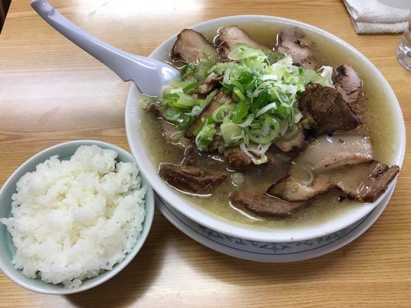「チャーシュー多い麺塩+半ライス1,000+100円」@かし亀の写真