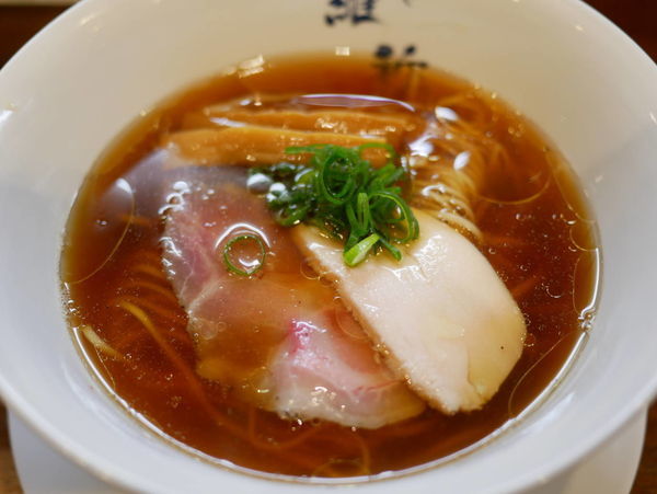 「醤油らぁ麺 麺硬め」@麺や維新の写真