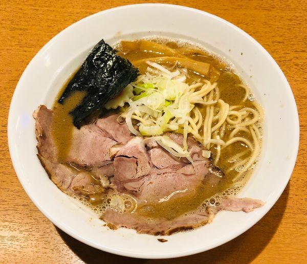 「ラーメン（濃厚鶏豚・麺少な目￥800）」@自家製熟成麺 吉岡の写真