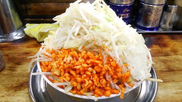 「小豚ラーメン900円、味玉100円」@麺でる 多摩センター店の写真