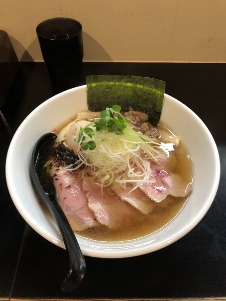 「特製醤油らーめん」@麺や 勝治の写真