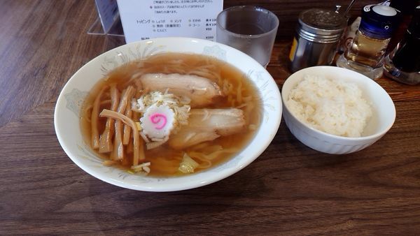 「ランチセット￥900ラーメン+餃子+半ライス」@佐野ラーメン しばちゃんの写真