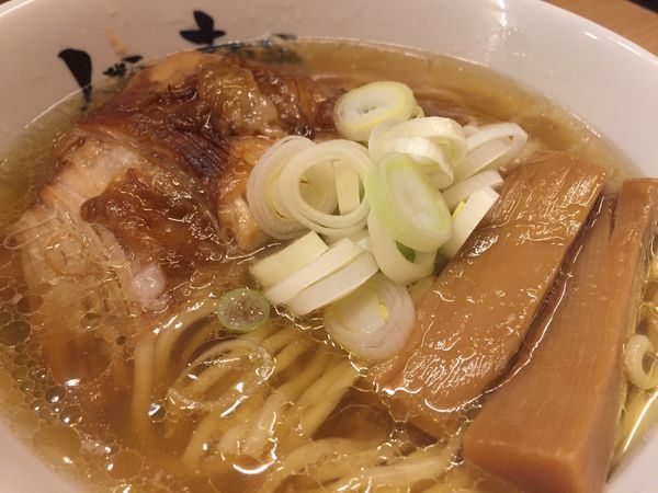 「らーめんmacro 厚 厚」@人類みな麺類の写真