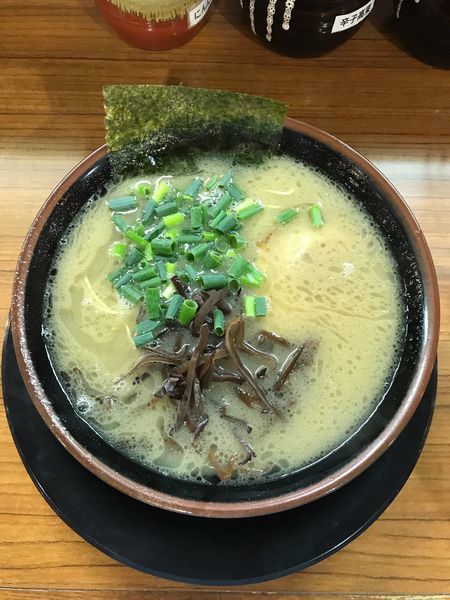 「ラーメン 750円」@博多長浜らーめん ぼたんの写真