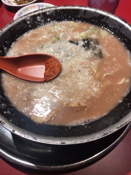 「とんこつ黒こってり（690円）」@火の国 文龍 総本店の写真