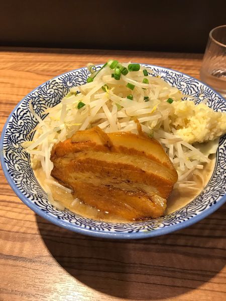 「ラーメンミニにんにく増し」@ラーメン燈郎の写真