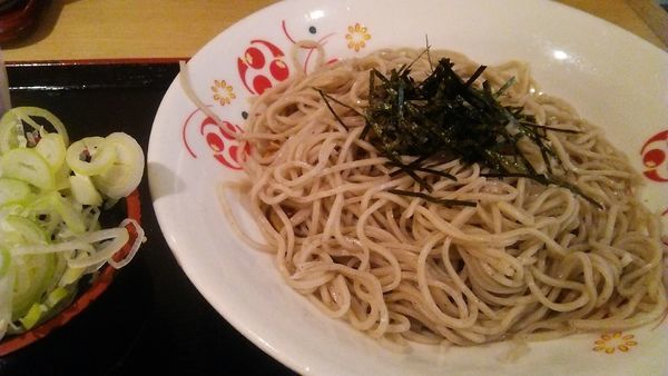 「ざるそば 350円」@いろり庵きらく グランスタ丸の内店の写真