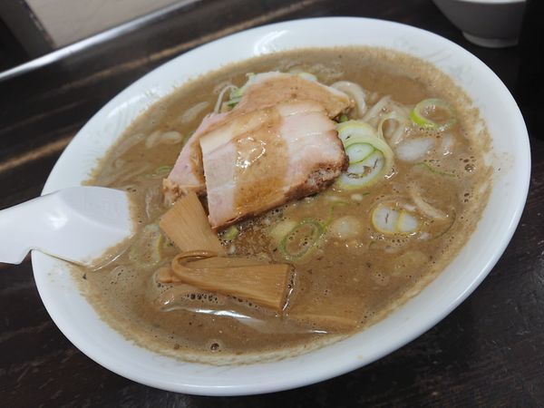 「駅前店限定 ごぐえぎ中 800円」@長尾中華そば 青森駅前店の写真