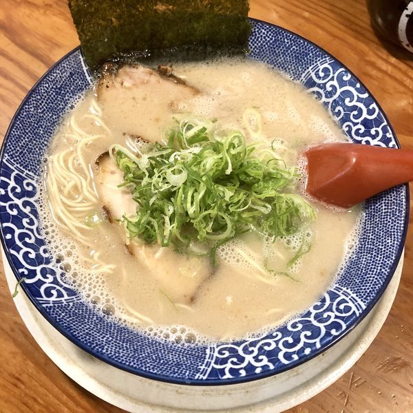 「博多とんこつ￥650＋替え玉￥120」@博多ラーメン鶴亀堂 鶴ヶ島店の写真