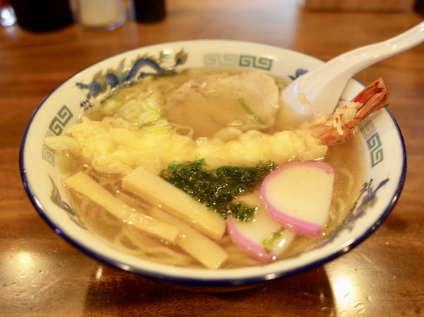 「えび天中華そば…980円‬」@手打中村屋の写真