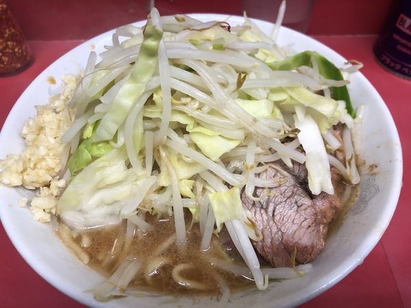 「ブタ5枚入り小ラーメン・ヤサイニンニク（750円）」@ラーメン二郎 環七一之江店の写真