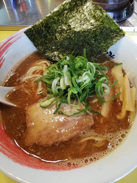 「醤油３番(豚骨＋魚介)」@らーめん研究所の写真