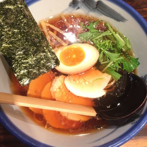 「醤油ラーメン 半麺 980」@AFURI 麻布十番店の写真