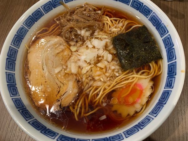 「中華そば並650円（15日まで100円引き）」@中華そば専門店 味幸 新宿御苑店の写真