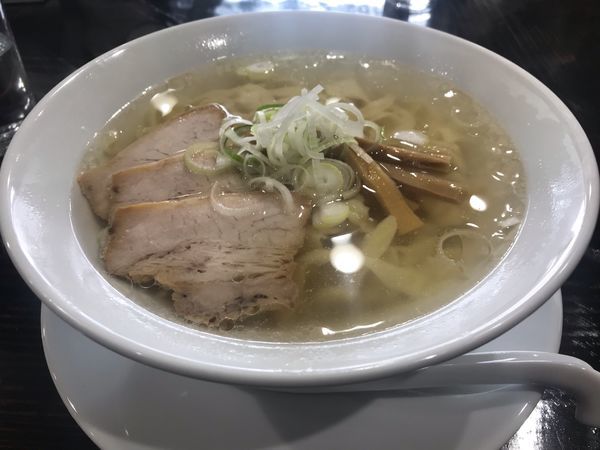 「会津山塩ラーメン 手打麺 830円」@うえんで 山鹿店の写真