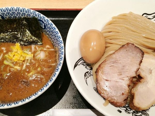 「濃厚味玉つけ麺（大）」@松戸富田麺業 千葉駅構内店の写真