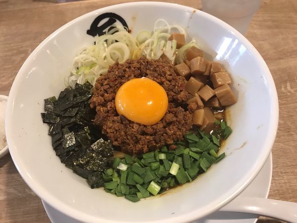 「台湾カレーまぜそば」@麺や マルショウ 新大阪店の写真