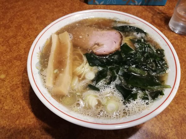 「煮干しわかめラーメン」@ラーメン・ホルモン焼肉育元の写真
